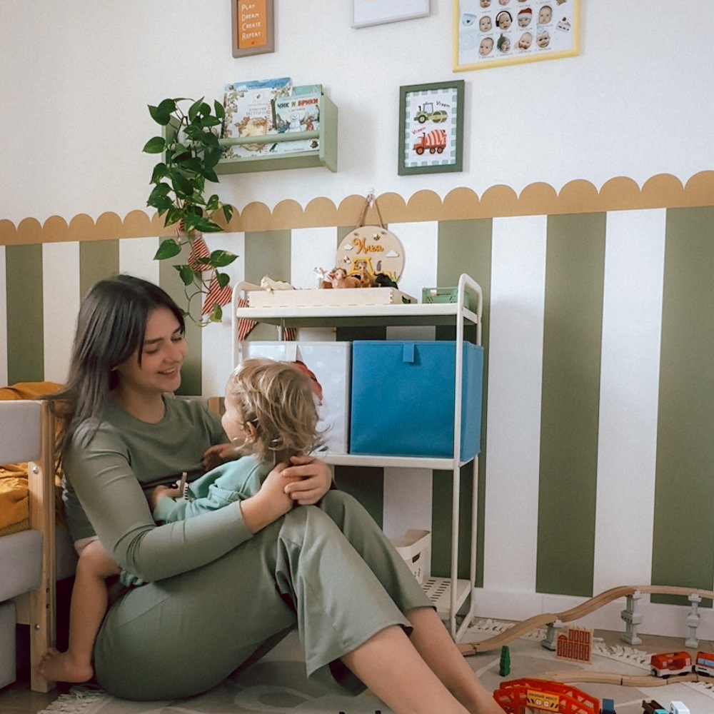 НАКЛЕЙКИ БОРДЮРЫ И ПОЛОСЫ